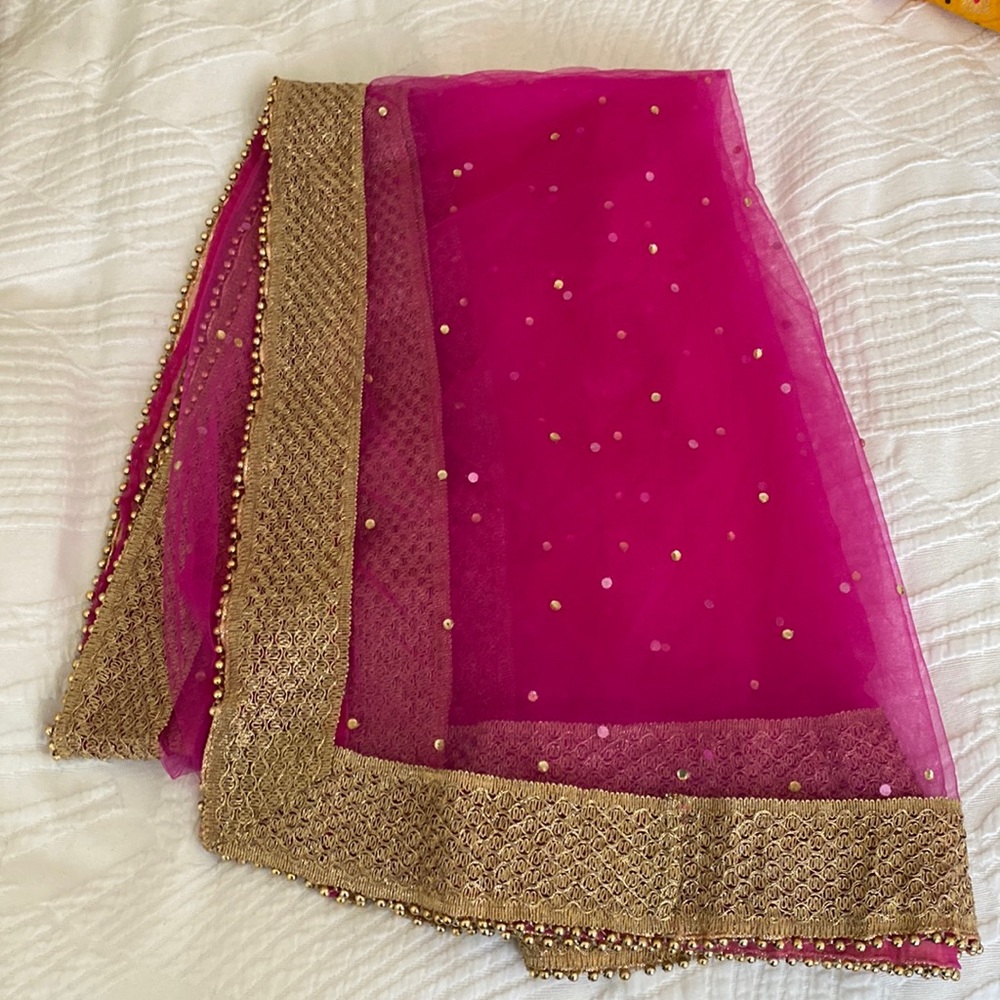 Pink Dupatta Scarf (New / Never Worn)